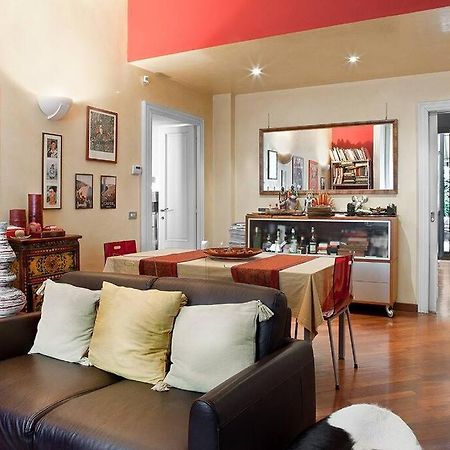 Apartment With Terrace In Central Milaan Buitenkant foto